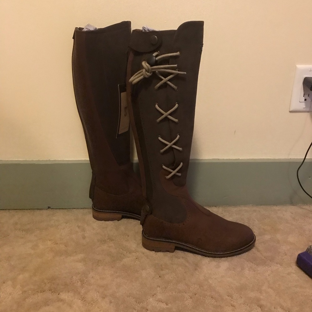 Knee high boots. NWT
